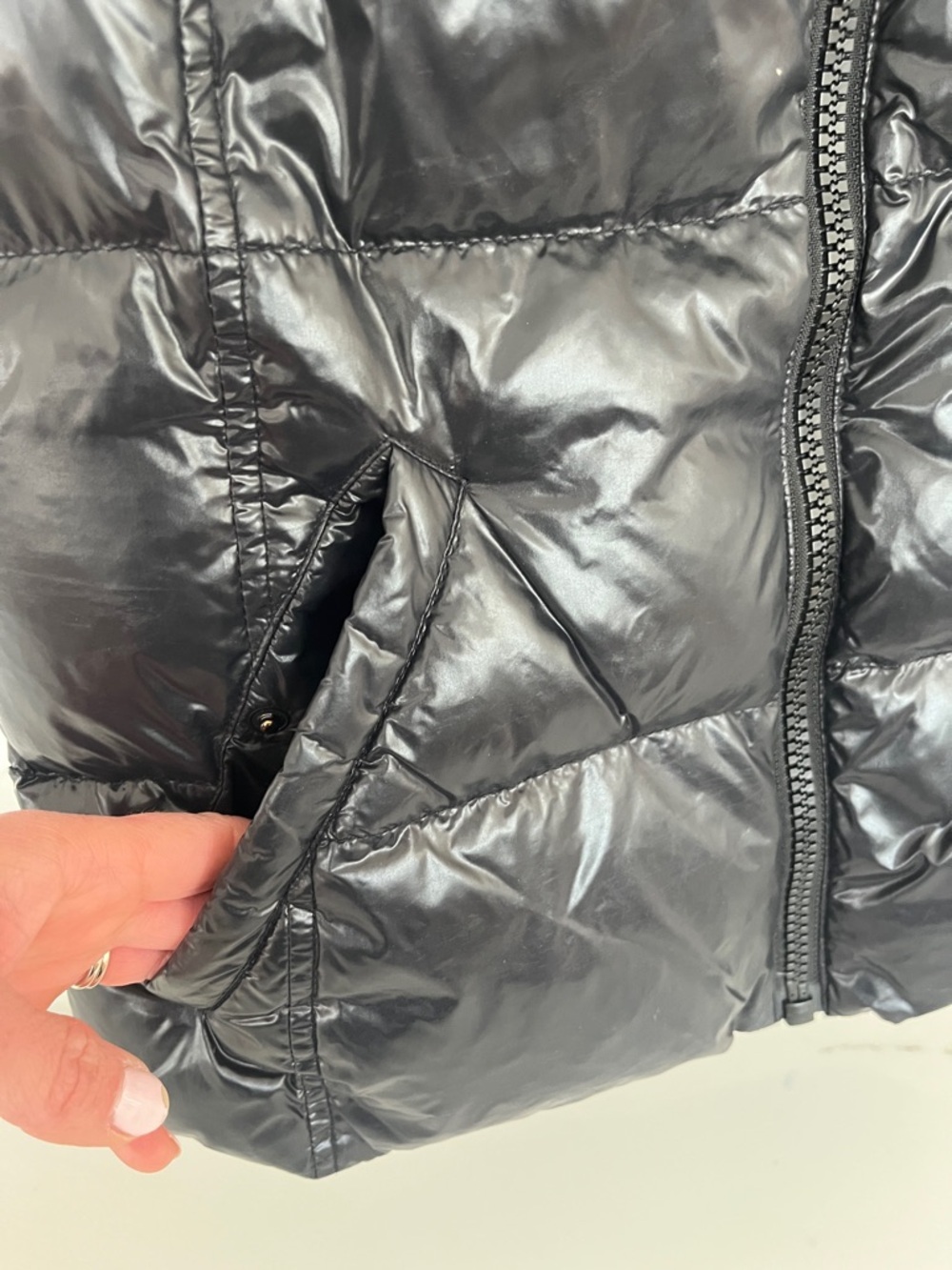 S13 New York Kylie Puffer Vest Black Glossy Down Fill High Neck Small - Picture 5 of 9